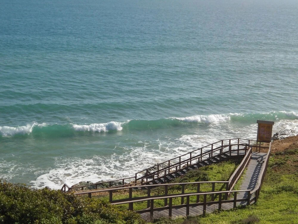 House With 3 Rooms in Budens, With Wonderful sea View, Terrace and Wif
