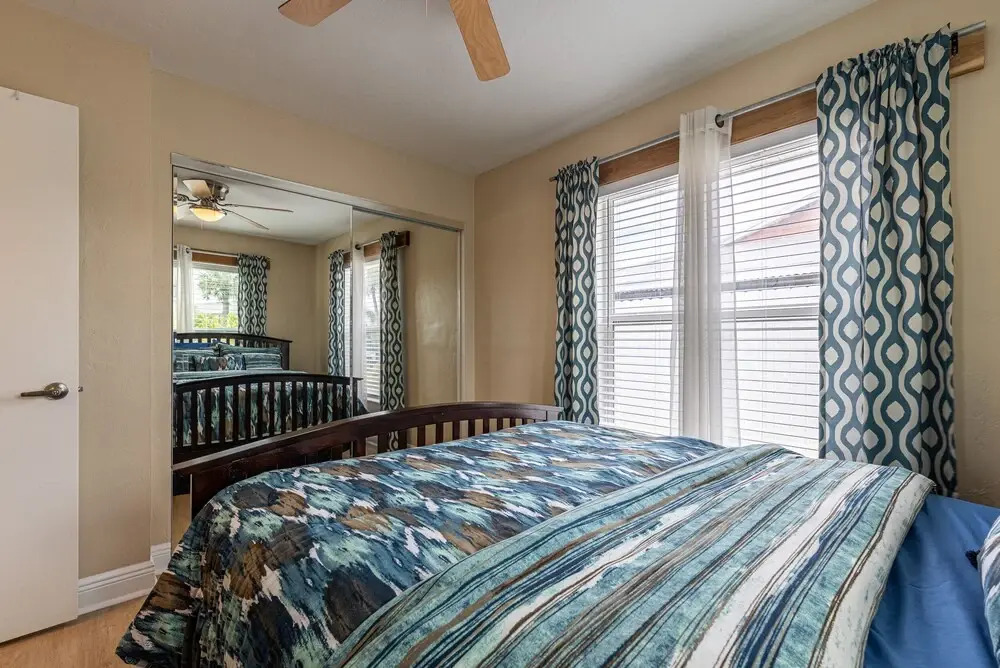 Gulf Access #E 2-bedroom w/ Heated Pool