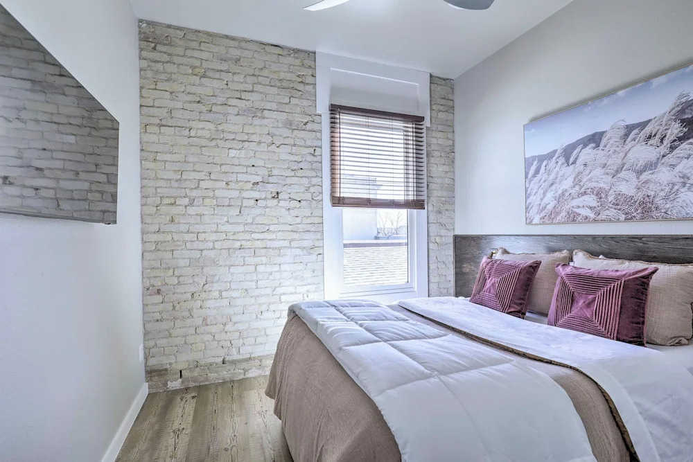 Bright San Marcos Apartment w/ Ideal Location