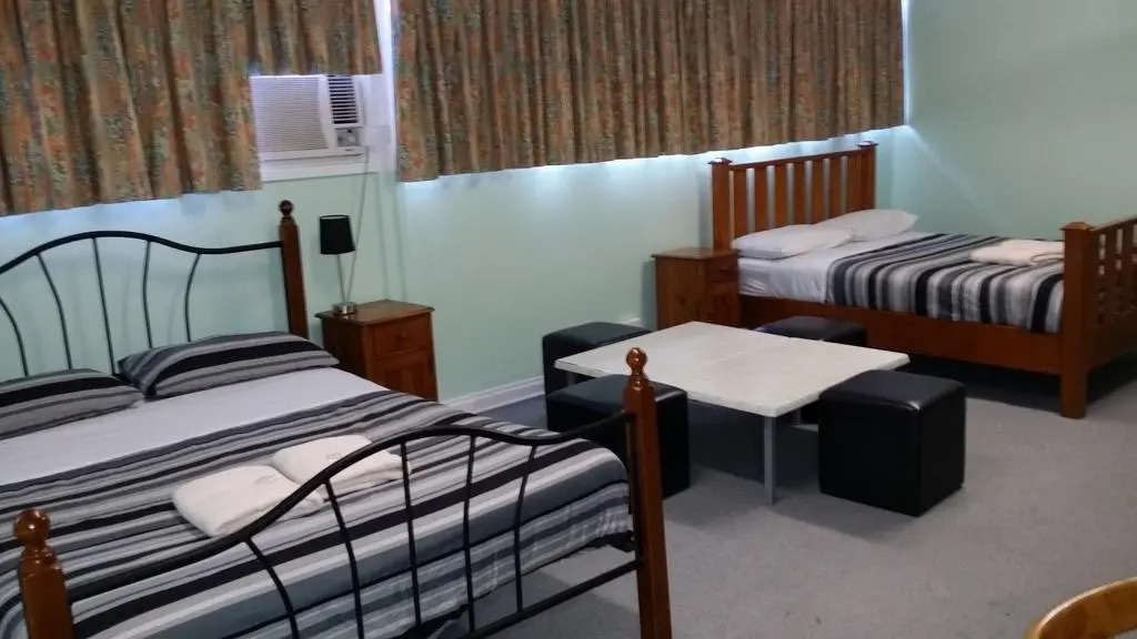 Warners Bay Hotel