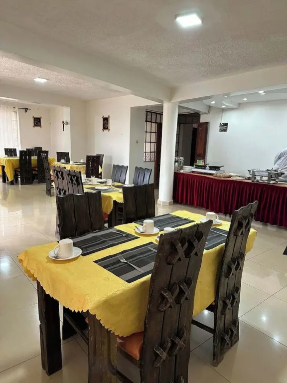 khwesa hotel