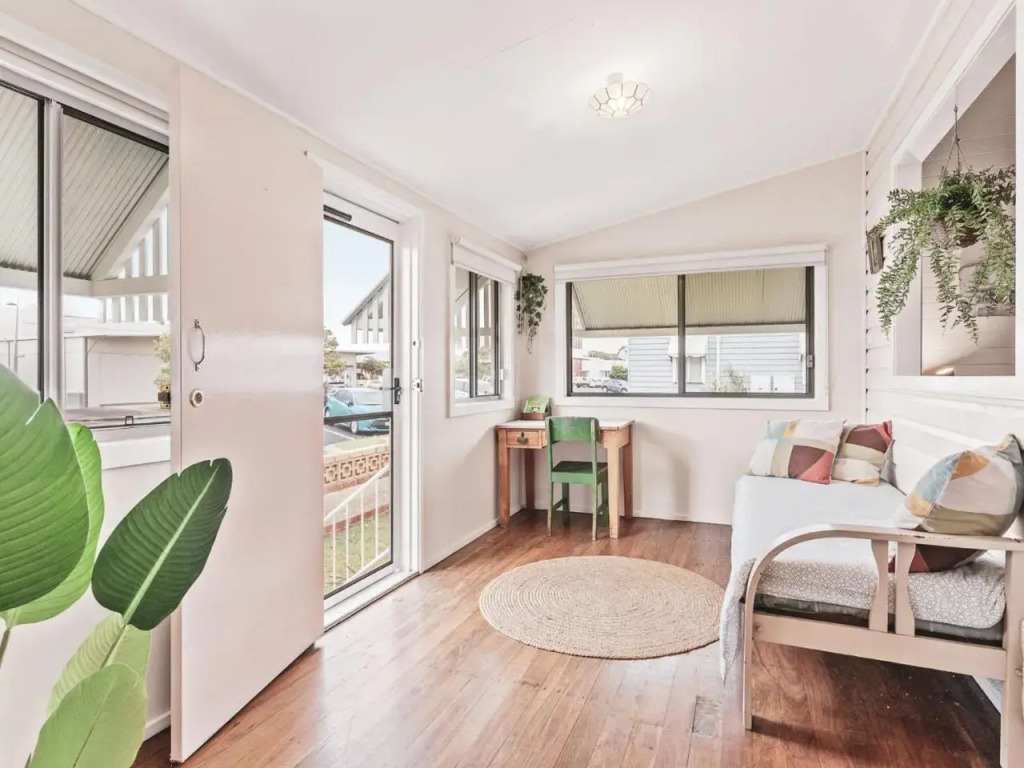 Rosena - The Classic Beach House - 5 Cashmore Street