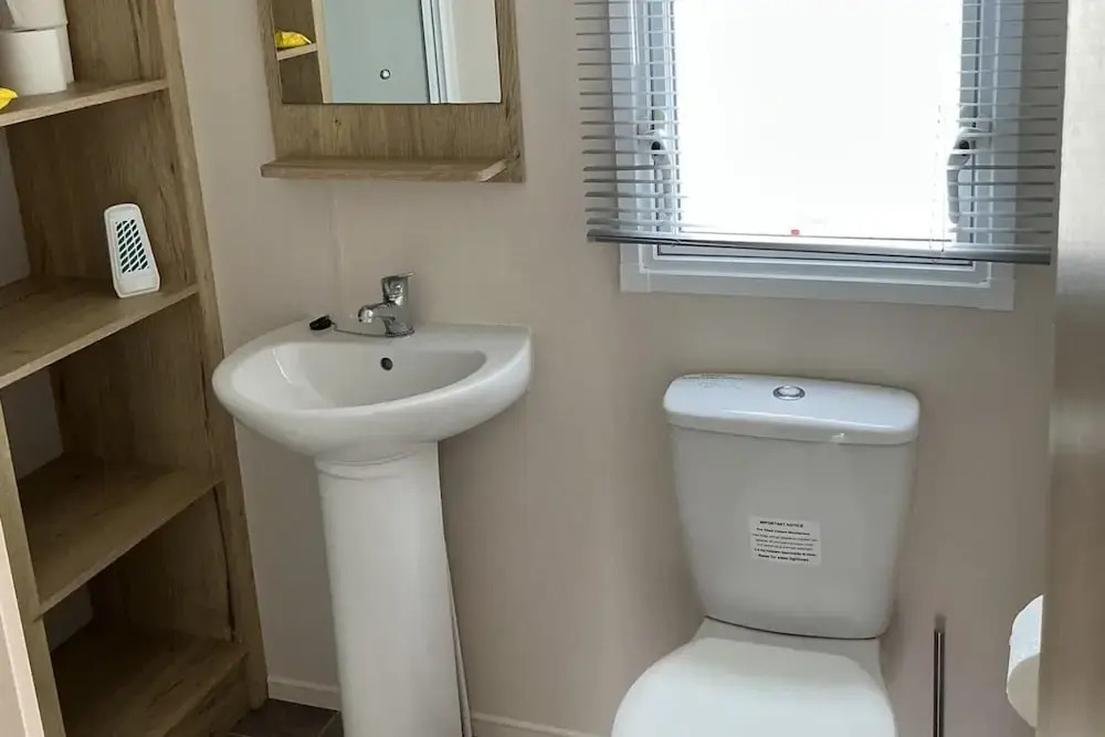 Familyfriendly-8berth-freeparkingspot-closetobeach