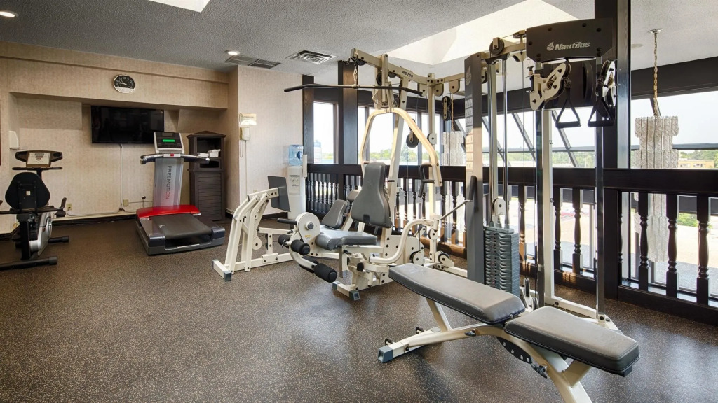 Seven Oaks Hotel Regina, SureStay Collection by Best Western