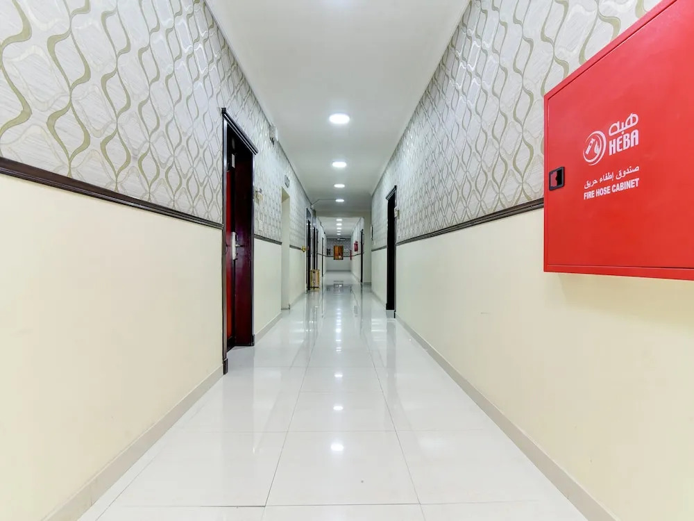 OYO 427 Nujoom Al Sharqia 2