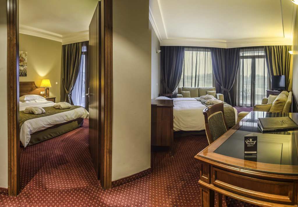 Royal Hotel