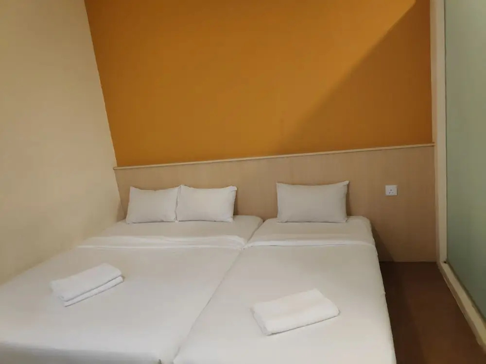 OYO 318 Simms Boutique Hotel
