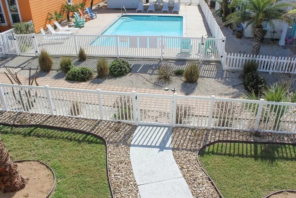 Sandy Craic (Good time) - 4 Br home by RedAwning