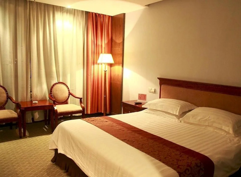 Jin Long Hua Ting Business Hotel