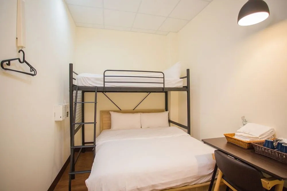 Douzi Home Hotel Hostel