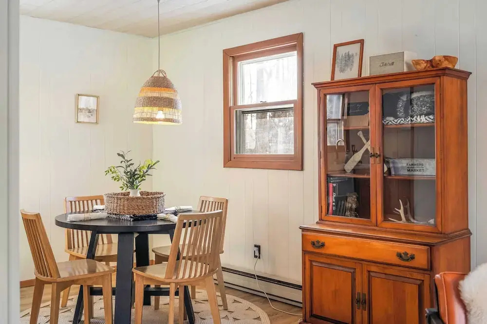 The Pines Cozy Arrowhead Lake Escape With Pools and Outdoor Adventures
