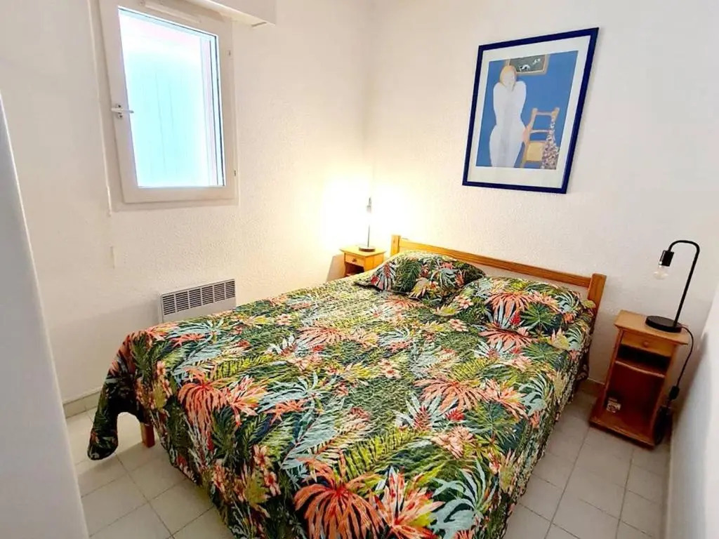 Appartement Six-Fours-les-Plages, 3 pièces, 6 personnes - FR-1-316-291