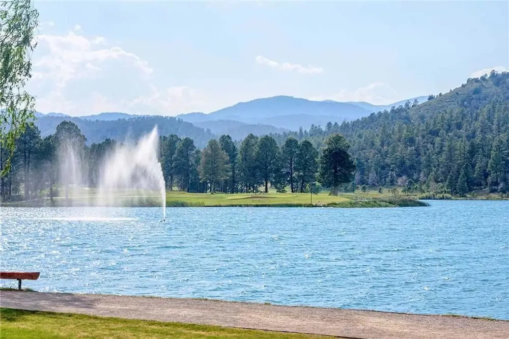 Ruidoso Respite - Six Bedroom Cabin with Hot Tub