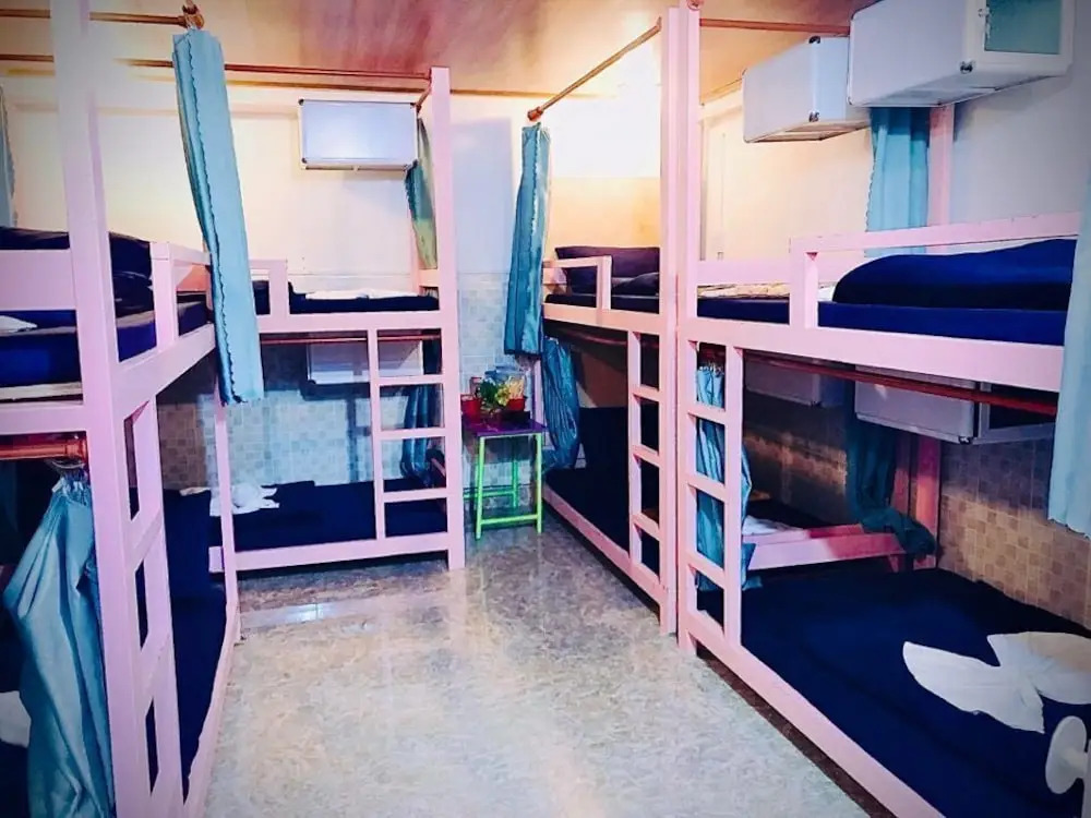 Hai Cay Thong Homestay - Hostel