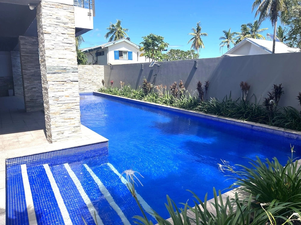 Seabeds 3 Bedroom Beachside Apartment Home