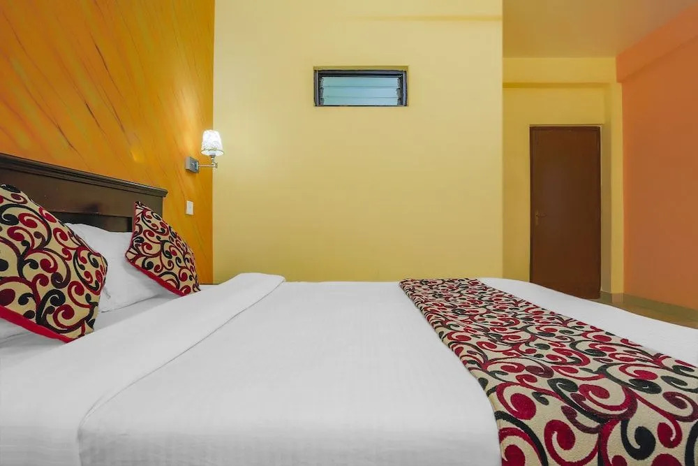 Oyo 403 Hotel Paradise Inn