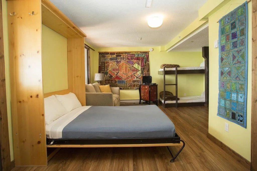 The Pinnacles Suites & Townhomes