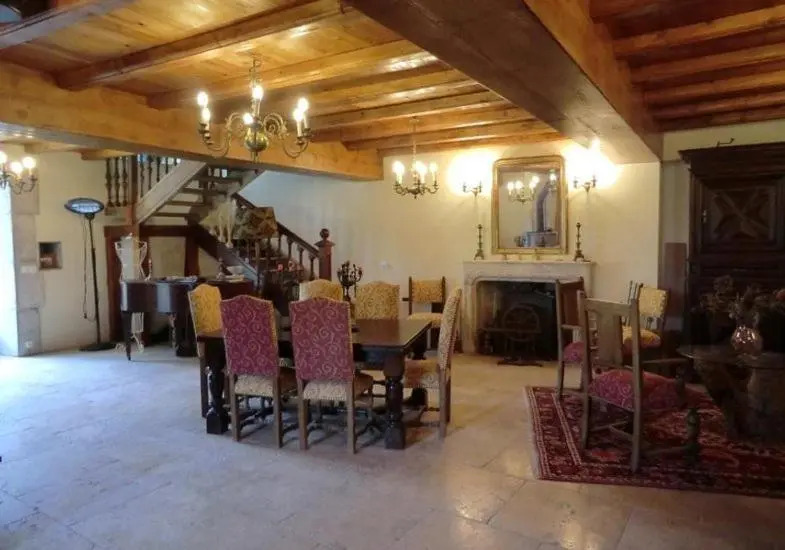 Chateau de Mauras