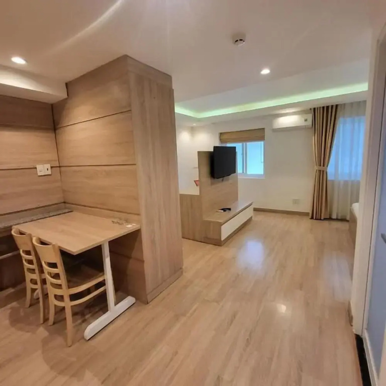 Simmi 4 Hotel & Apartment Near SECC