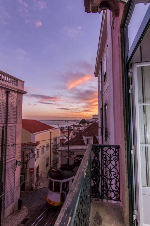 Alfama Patio Apartments