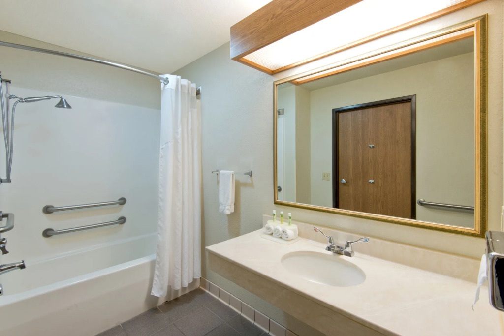 Holiday Inn Express & Suites North Platte by IHG