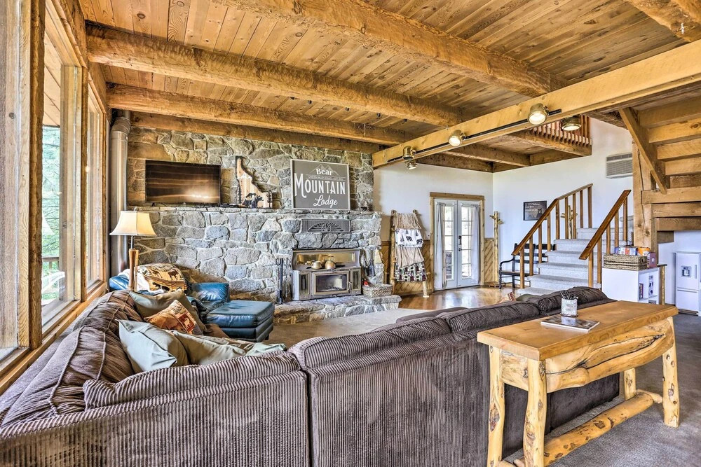 Peaceful Cabin w/ Mtn + River Views, Fire Pit