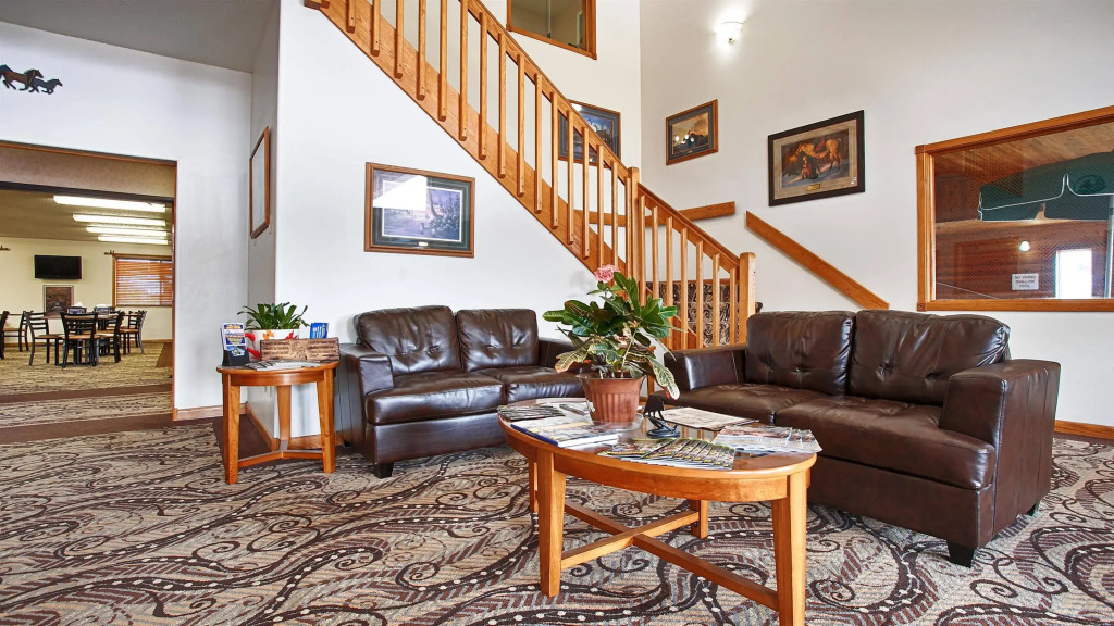 Serena Inn & Suites