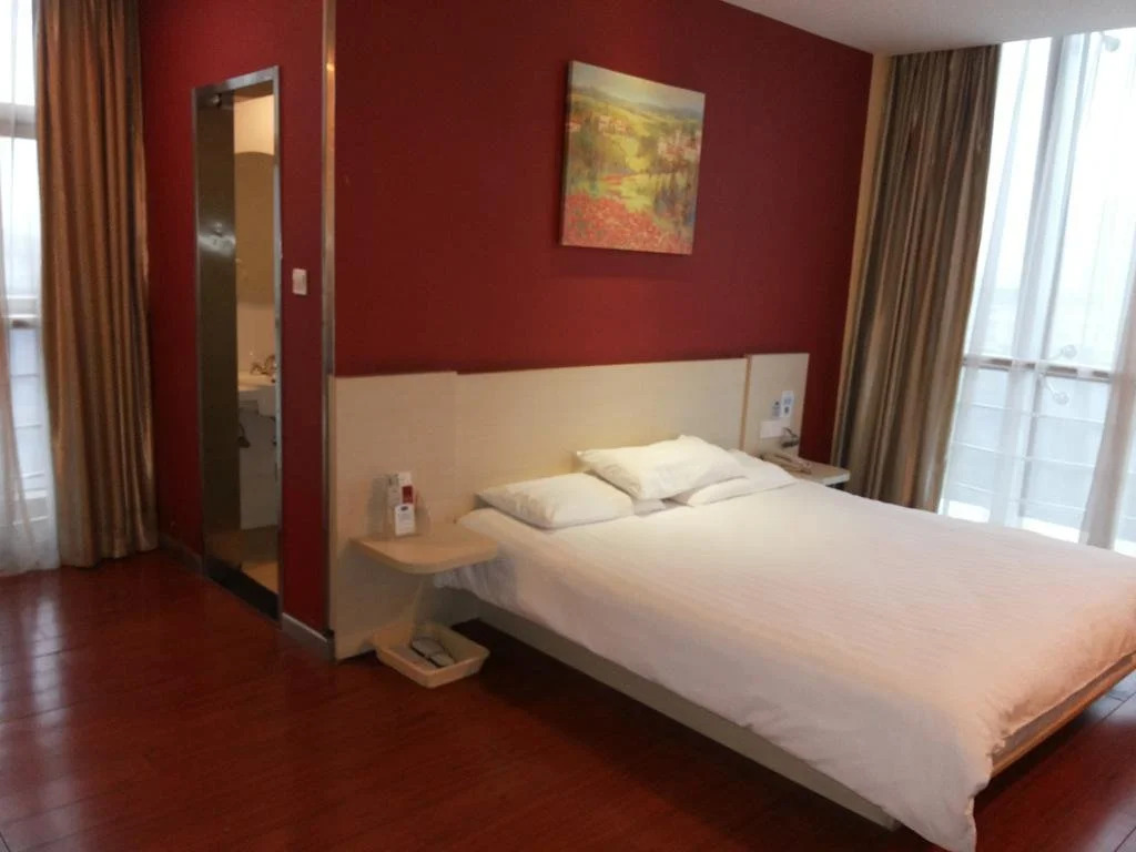 Hanting Express Shaoxing Station Centre