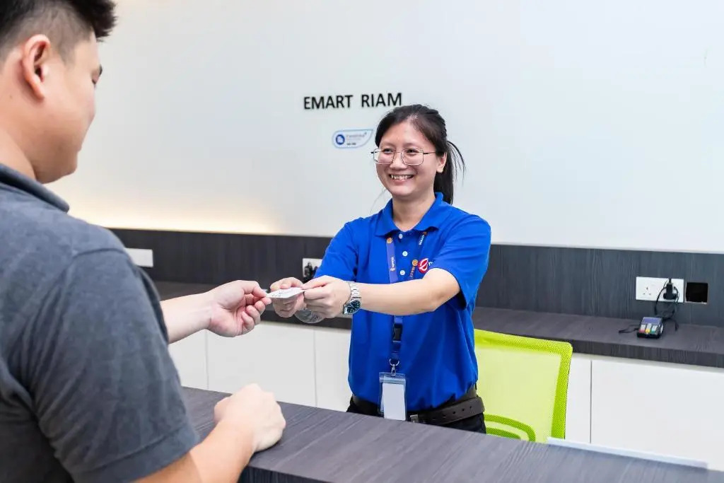 Emart Hotel (Riam)
