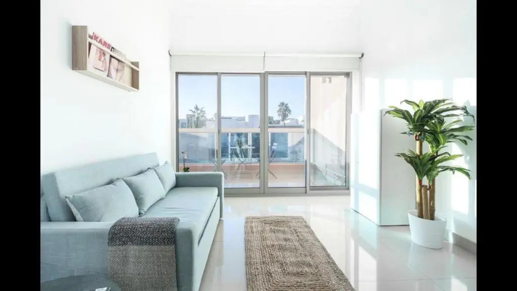 Hometown Apartments - Incredible 4 Bedroom plus maidsroom Villa