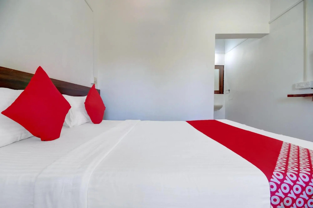 OYO 76721 Hotel MK