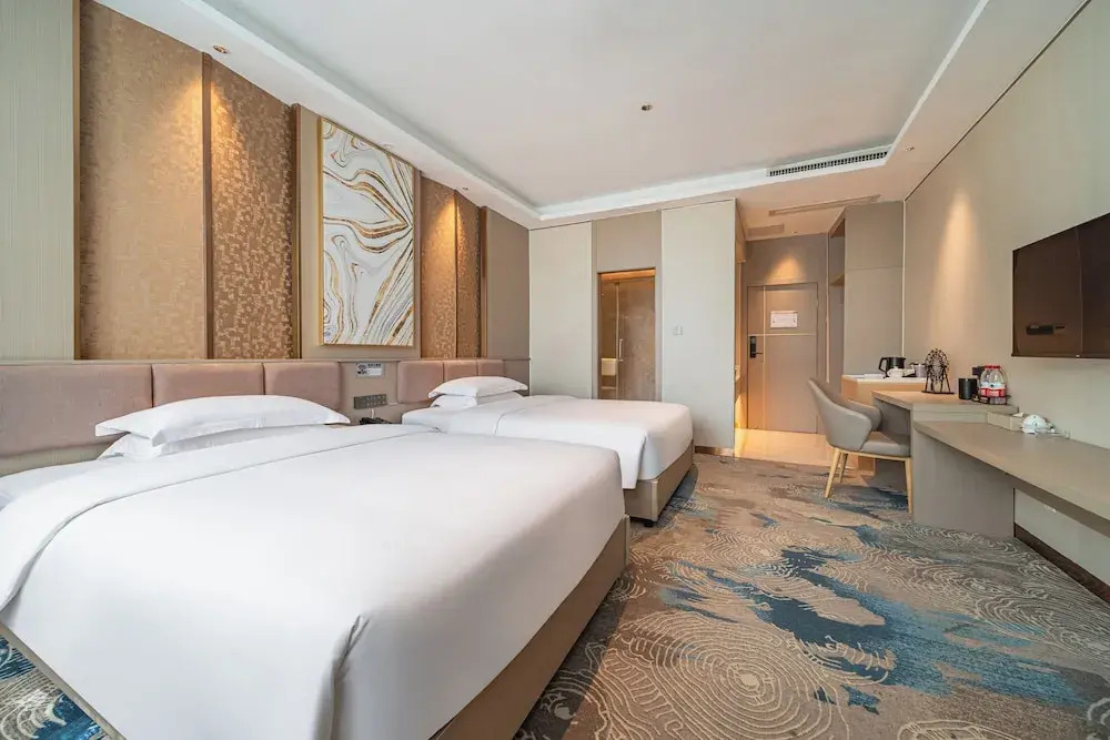ELONG DELUXE International Hotel