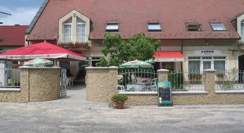 Malomkő Panzió