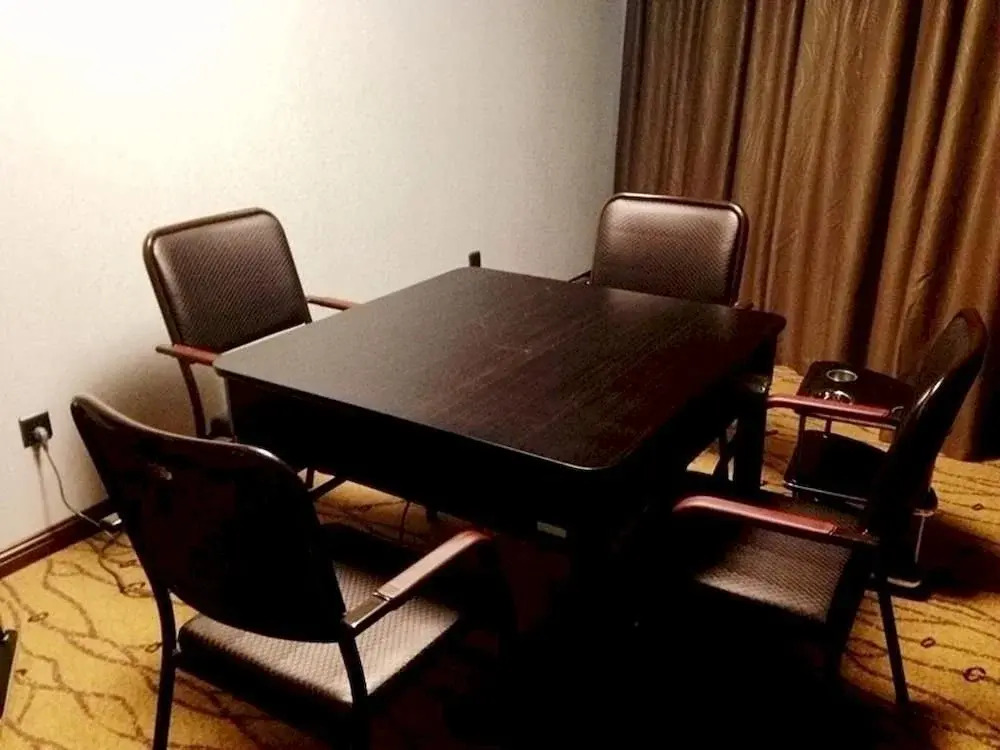 Qianan International Hostel