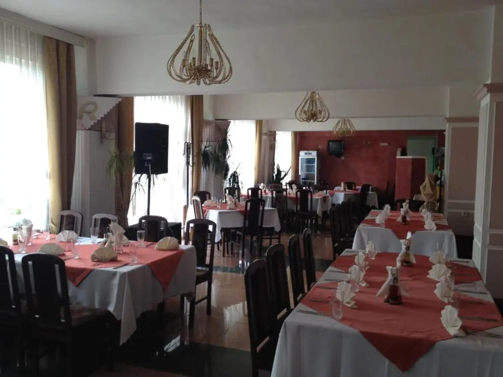 Paradise Hotel