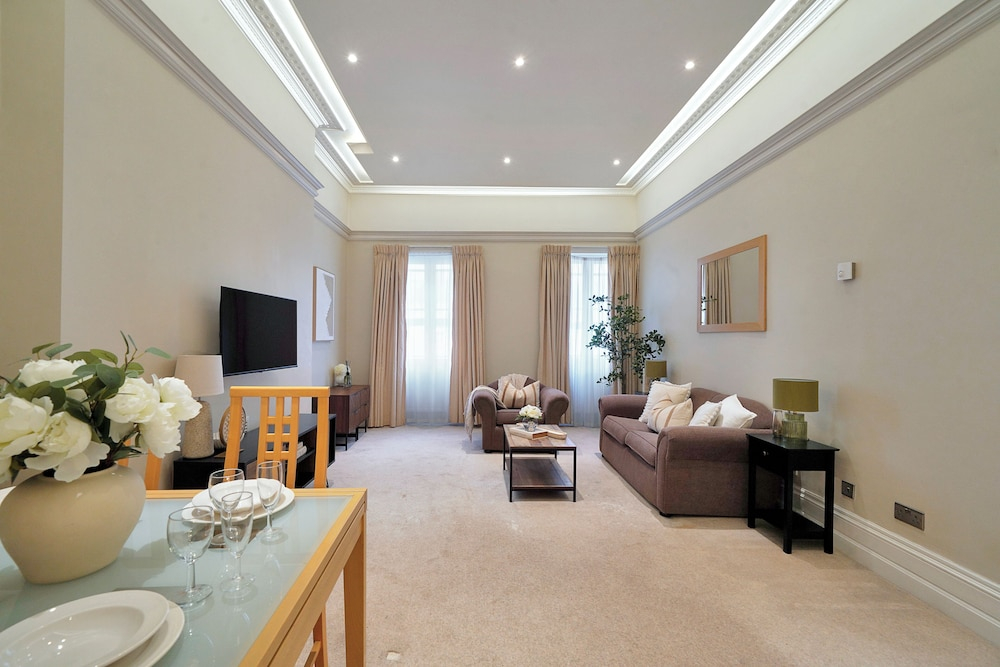 Hertford Flat 10