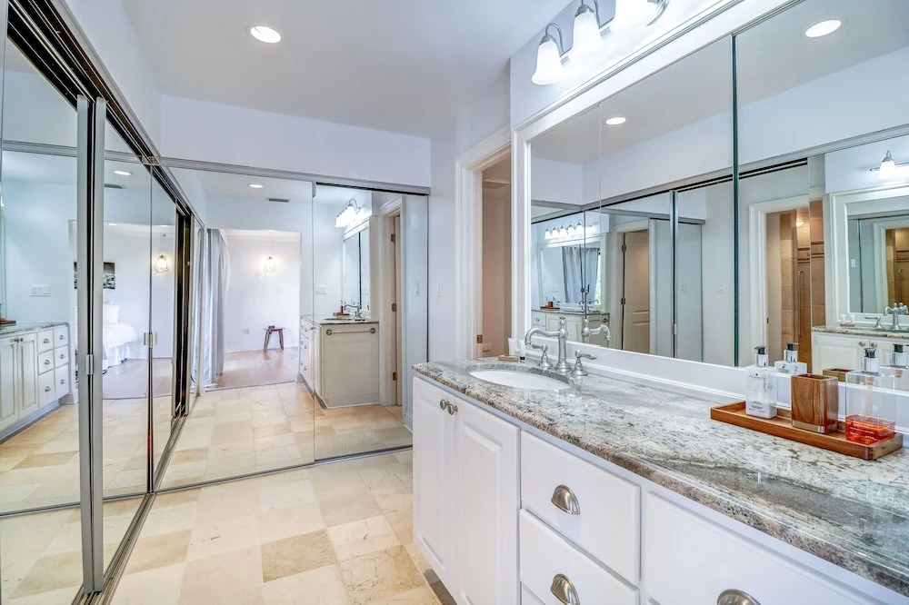 New Listing! Beachfront Gem W/ Wraparound Balcony 3 Bedroom Townhouse