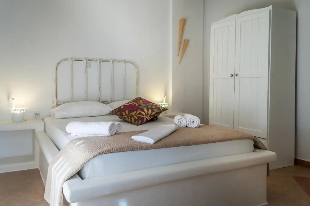 Oceanis Rooms