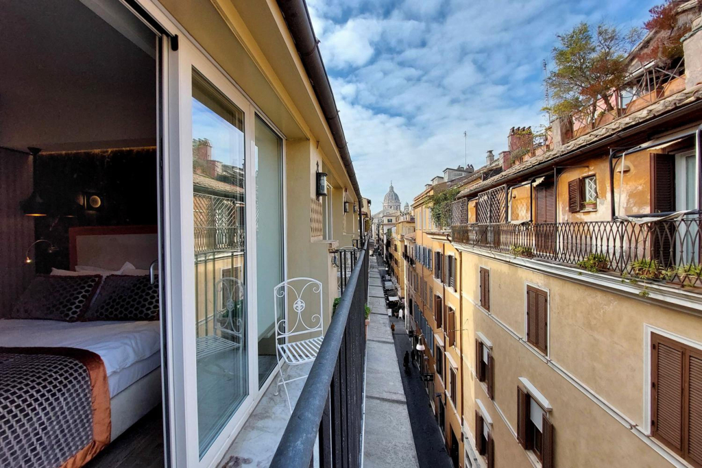 HELMIRAGE Piazza di Spagna Suite