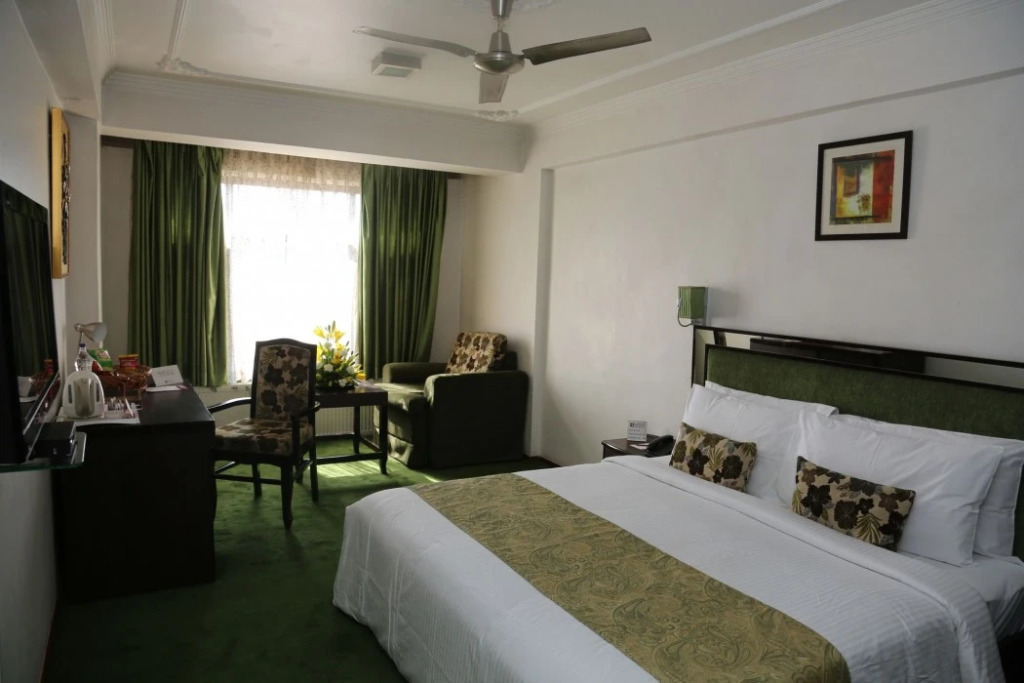 Batra Hotel and Residences