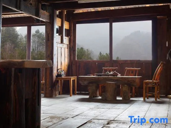 Xiangmu Qingyuan Inn