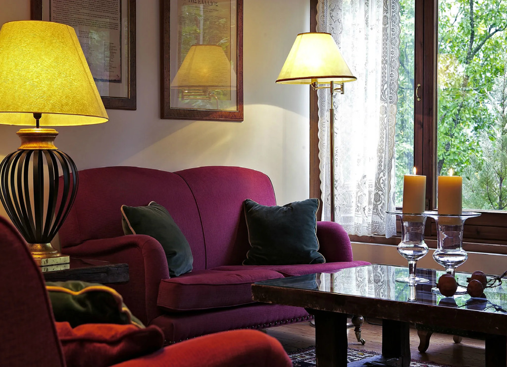 Country Club Hotel & Suites