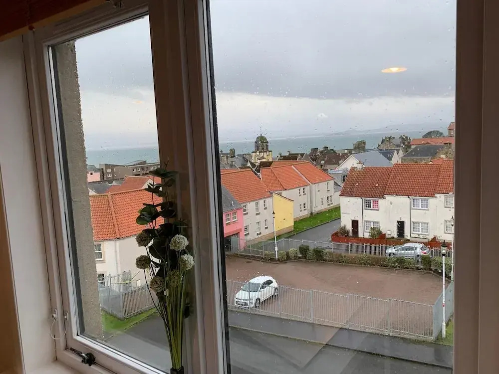 NEW Superb One Bedroom Getaway in Dysart Kirkcaldy