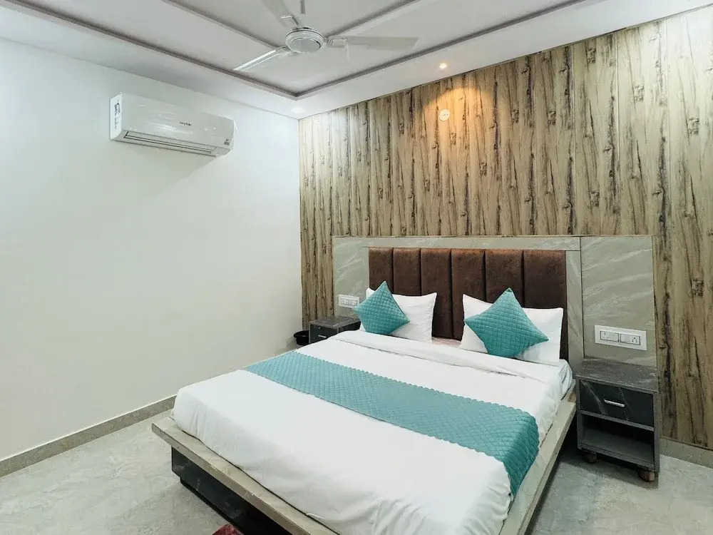 FabHotel The Grand Luxury Stay