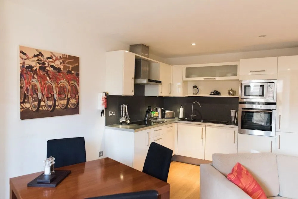 Your Space Apartments - The Hamiltons