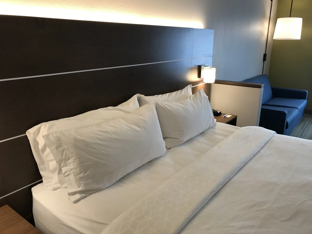 Holiday Inn Express & Suites Hannibal - Medical Center by IHG