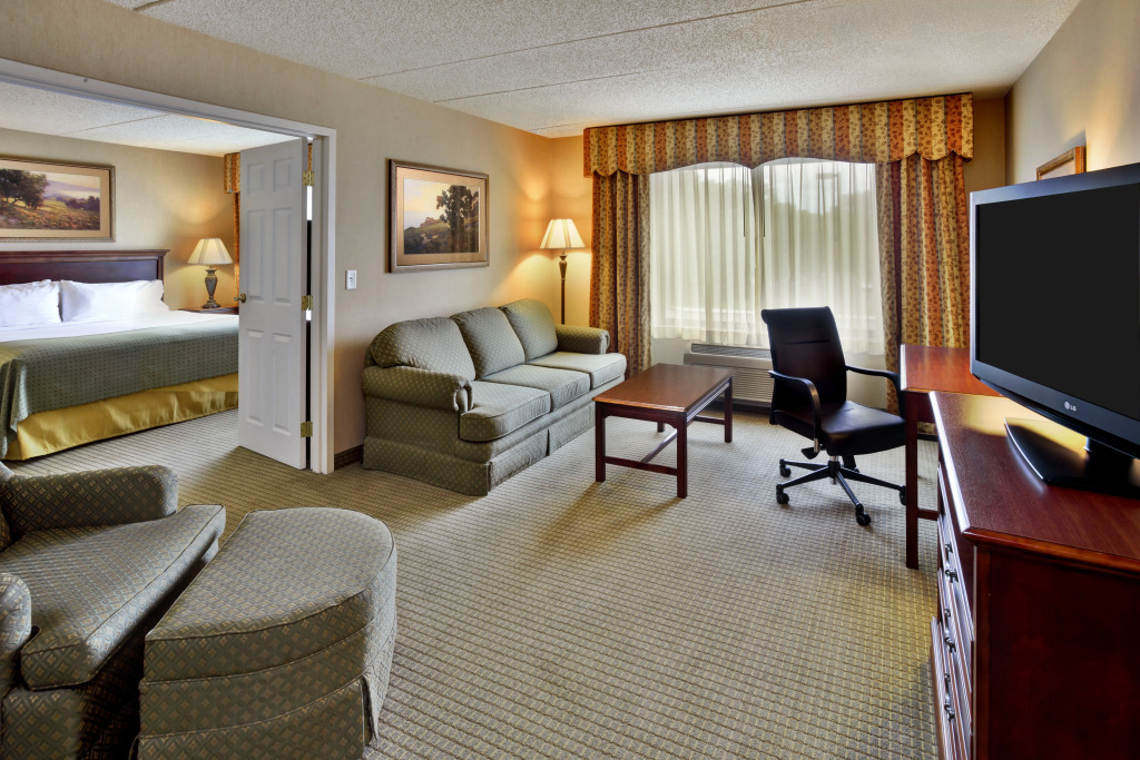 Holiday Inn Hotel & Suites Ann Arbor University of Michigan Area by IHG