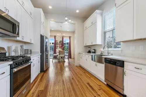 3BR Loft on Carondelet by Hosteeva