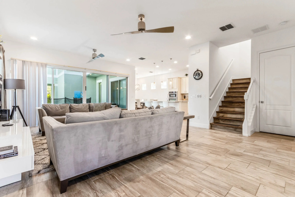 1472FAIRVIEW
