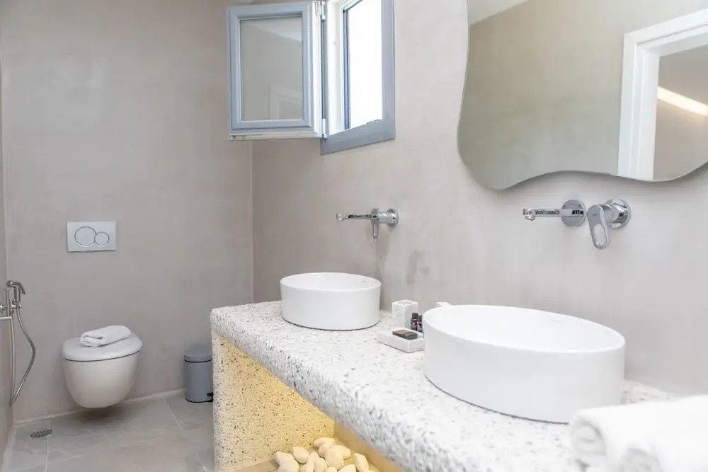 Crystal Mare Suites